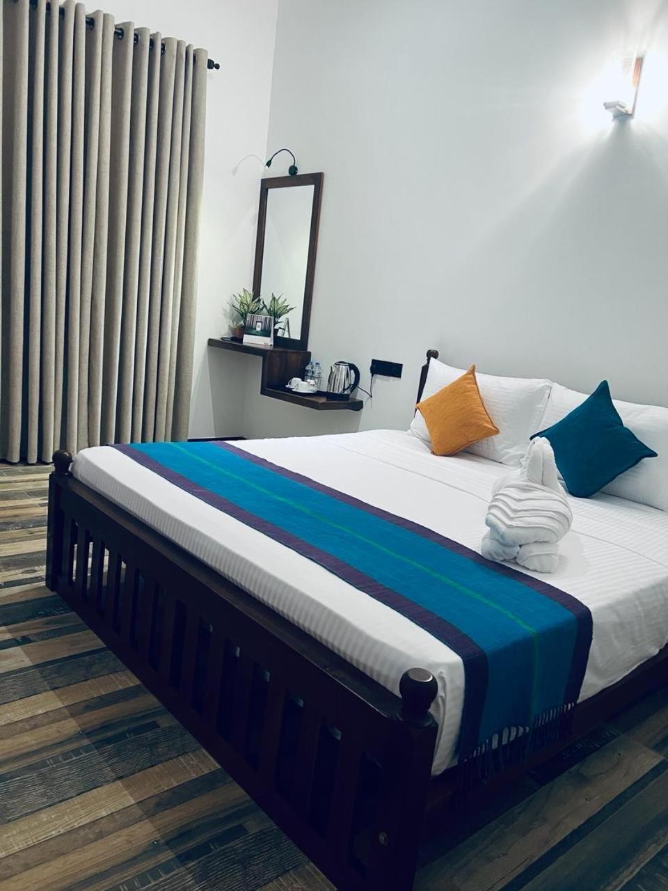Mama'S Boutique Beach Hotel Negombo Ngoại thất bức ảnh