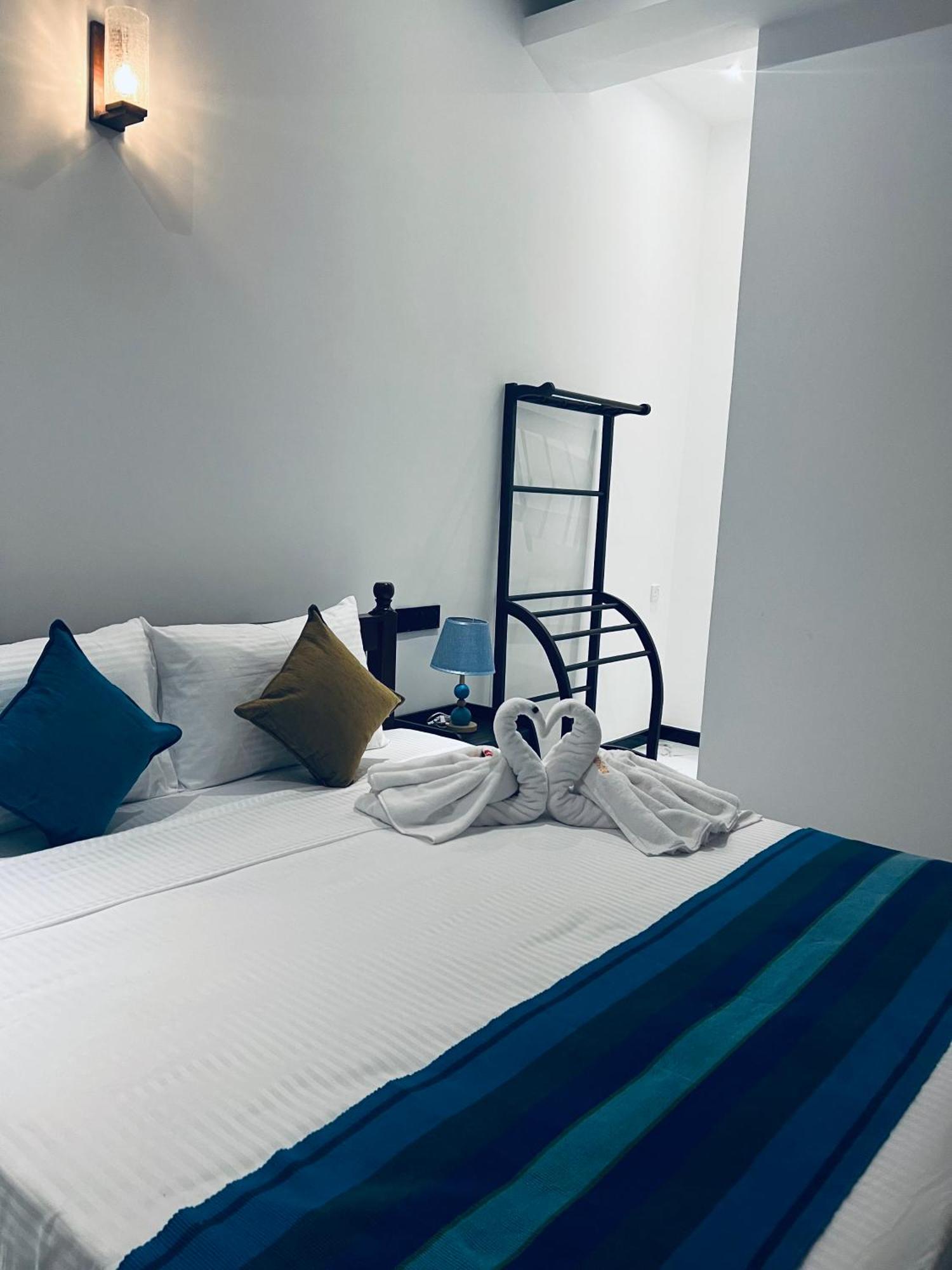 Mama'S Boutique Beach Hotel Negombo Ngoại thất bức ảnh