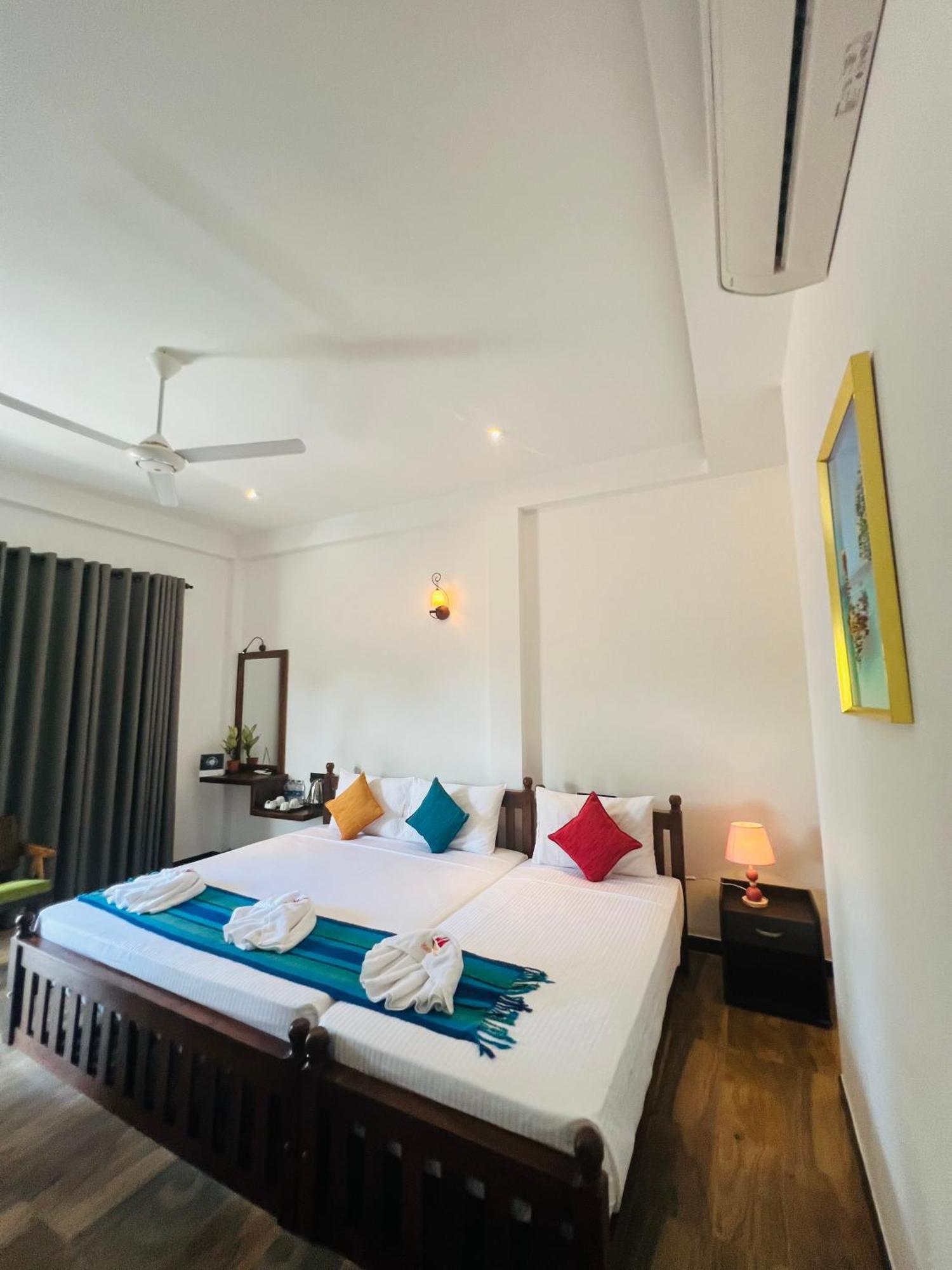 Mama'S Boutique Beach Hotel Negombo Ngoại thất bức ảnh