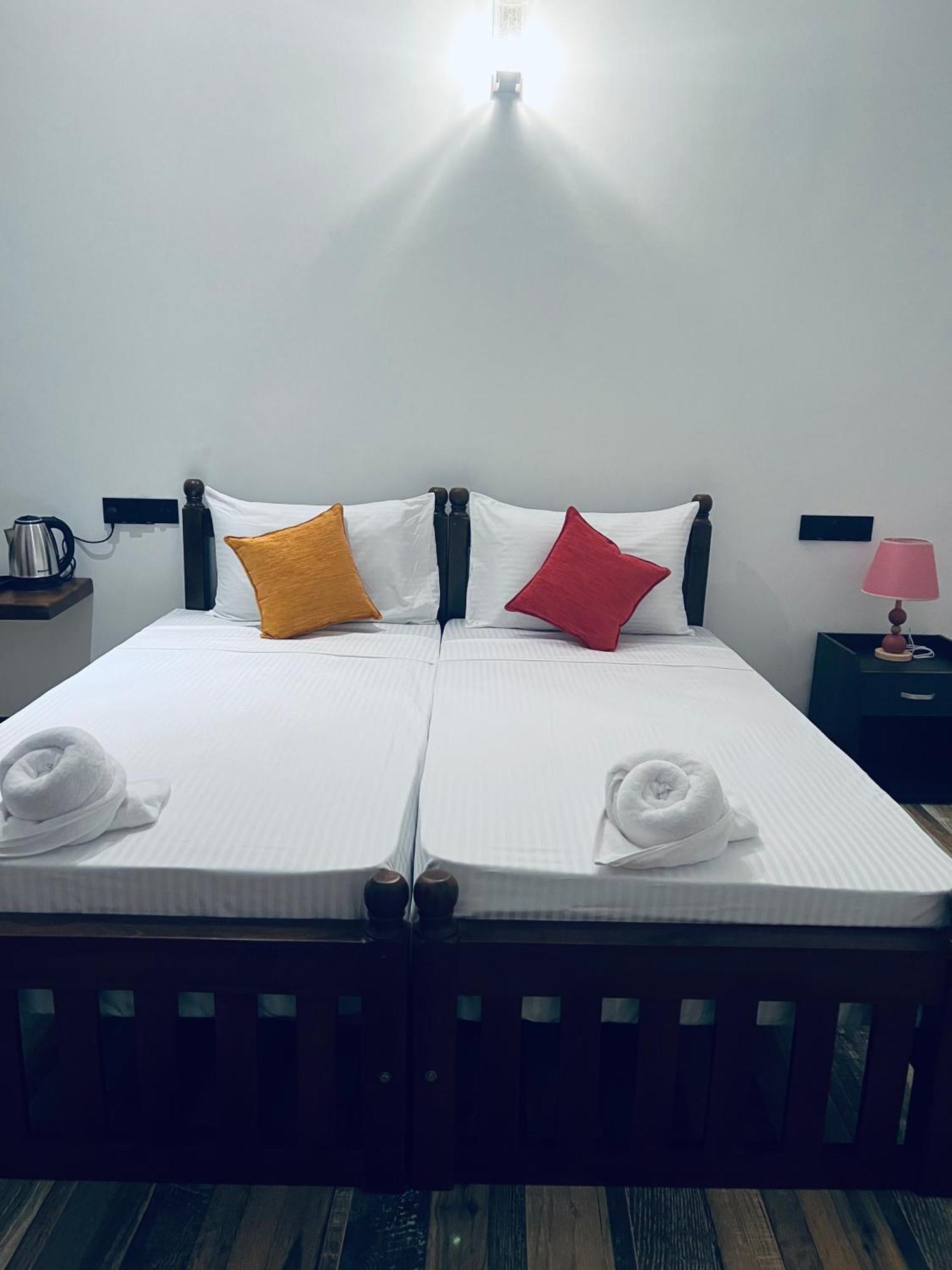 Mama'S Boutique Beach Hotel Negombo Ngoại thất bức ảnh