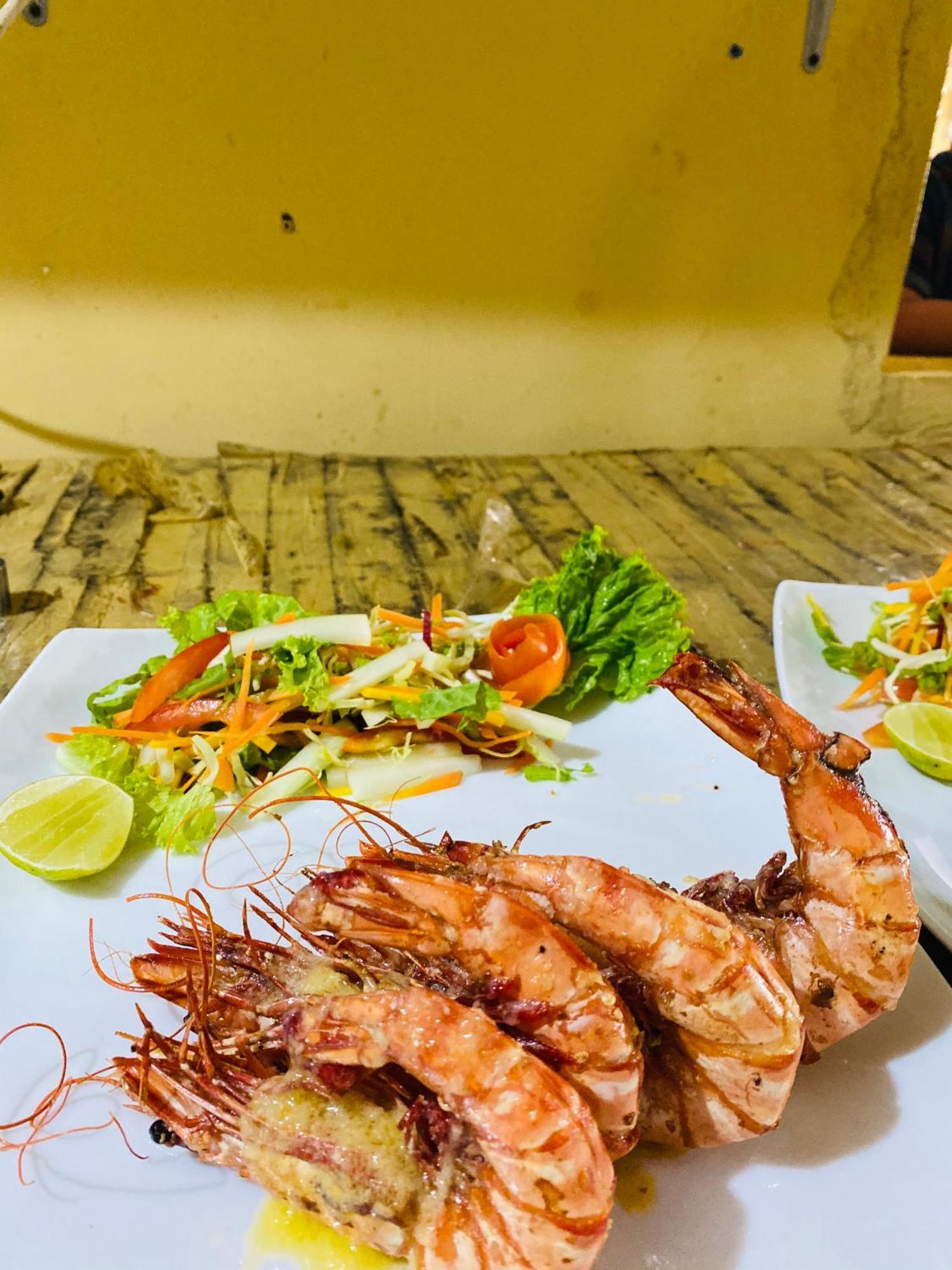 Mama'S Boutique Beach Hotel Negombo Ngoại thất bức ảnh